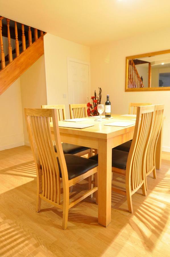 Dufftown Square Apartment Bagian luar foto