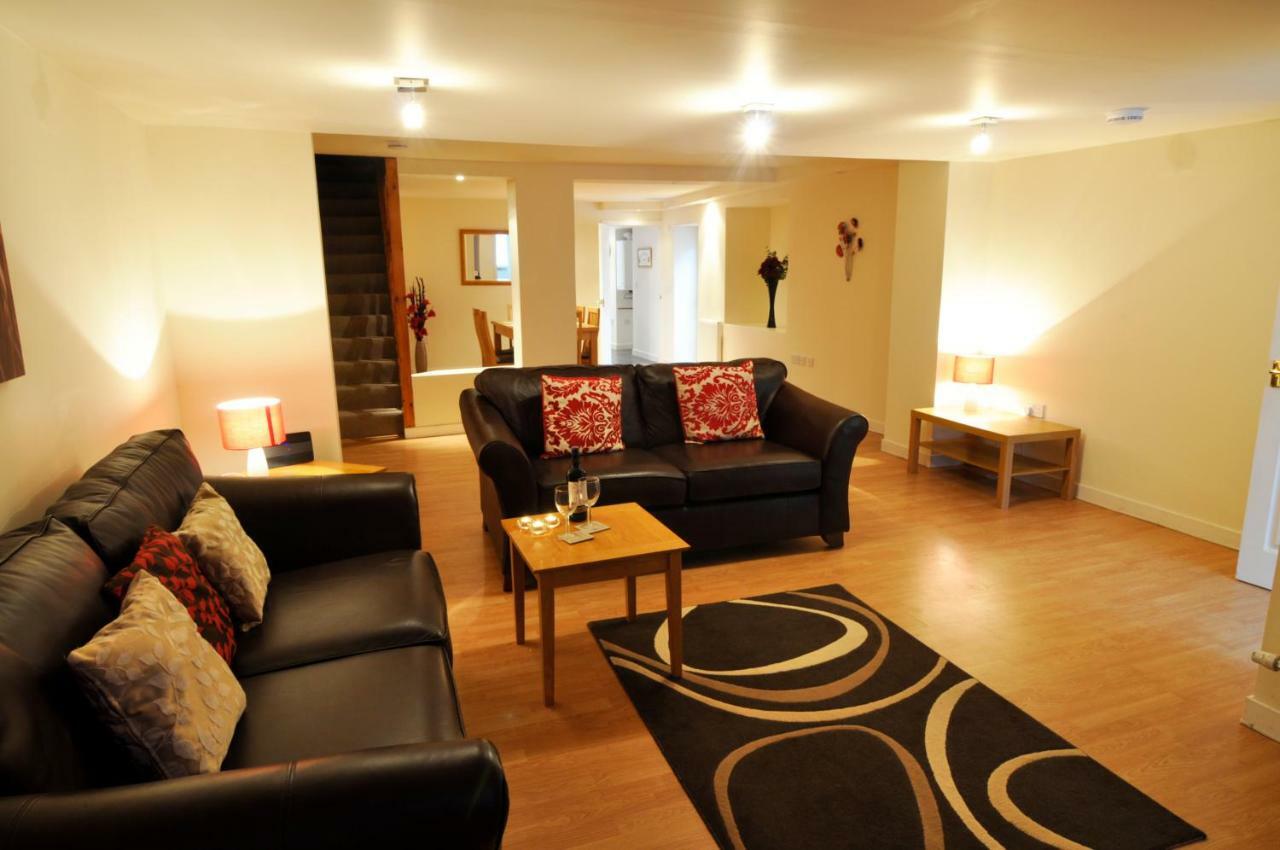 Dufftown Square Apartment Bagian luar foto